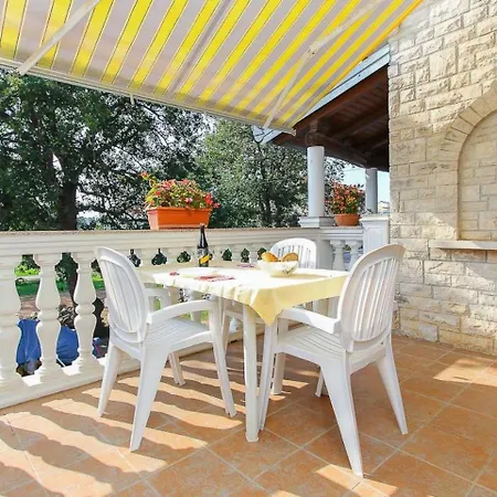 Casa Lilium * ميدولين